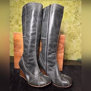 "Fly Girl" Vintage 90s Y2k Stylish Gray/Black Leather Wedge Boots Stitching